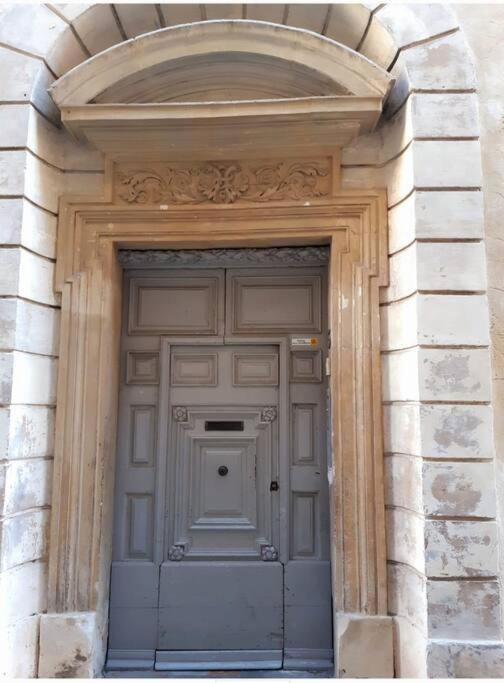 Capucines, Un Jardin Secret Dans Le Centre Historique Apartment Arles Ngoại thất bức ảnh