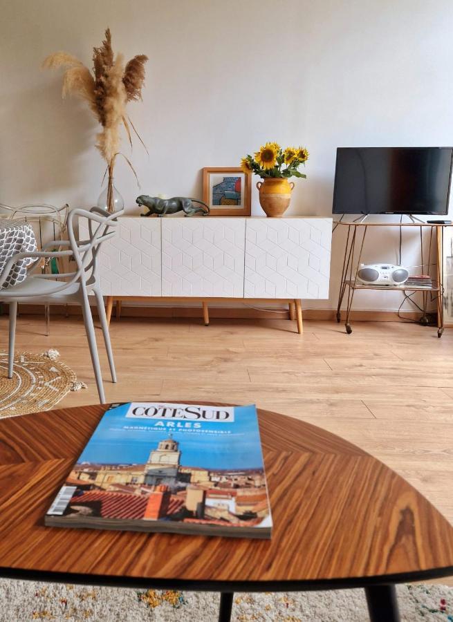 Capucines, Un Jardin Secret Dans Le Centre Historique Apartment Arles Ngoại thất bức ảnh