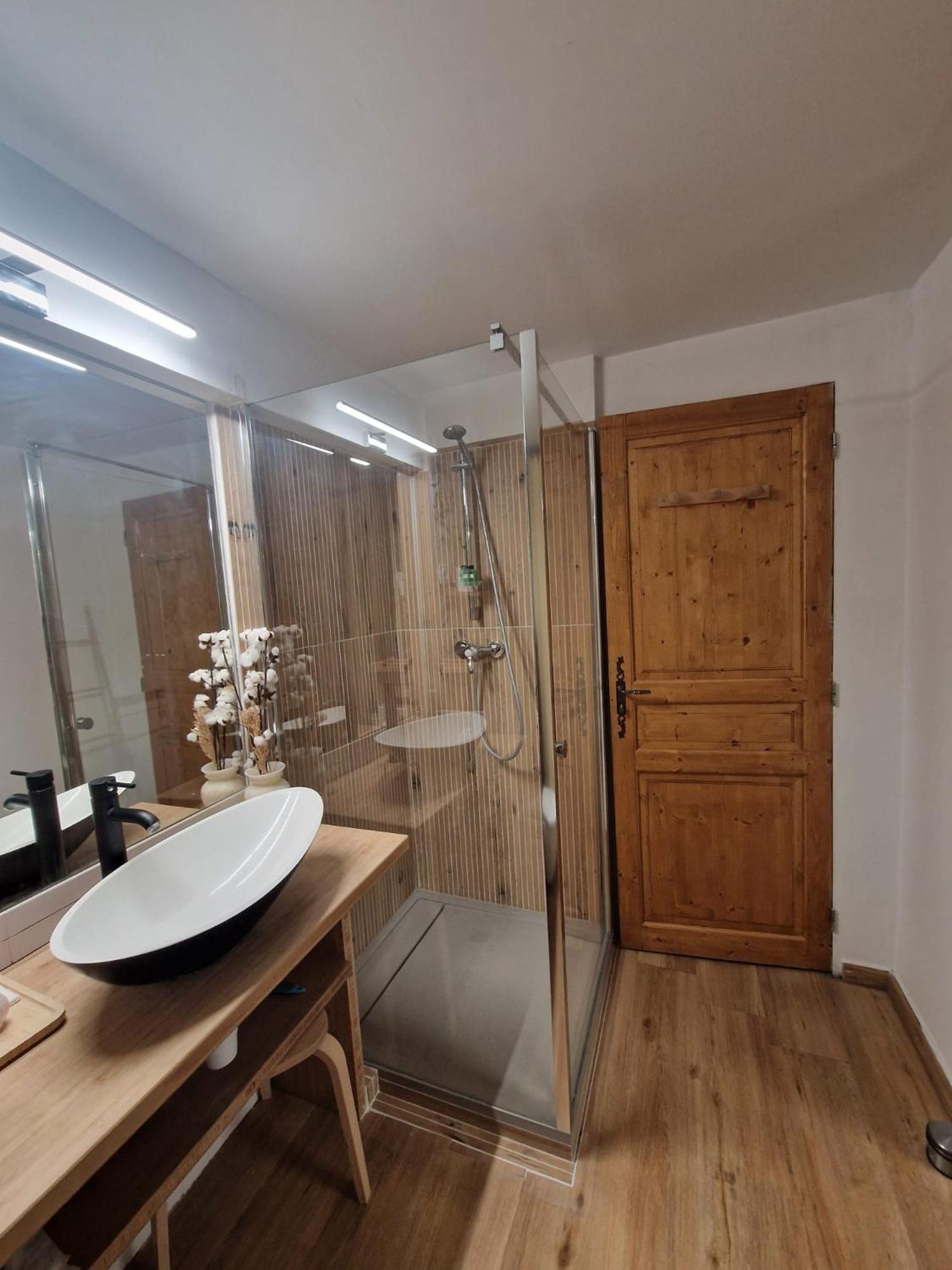 Capucines, Un Jardin Secret Dans Le Centre Historique Apartment Arles Ngoại thất bức ảnh